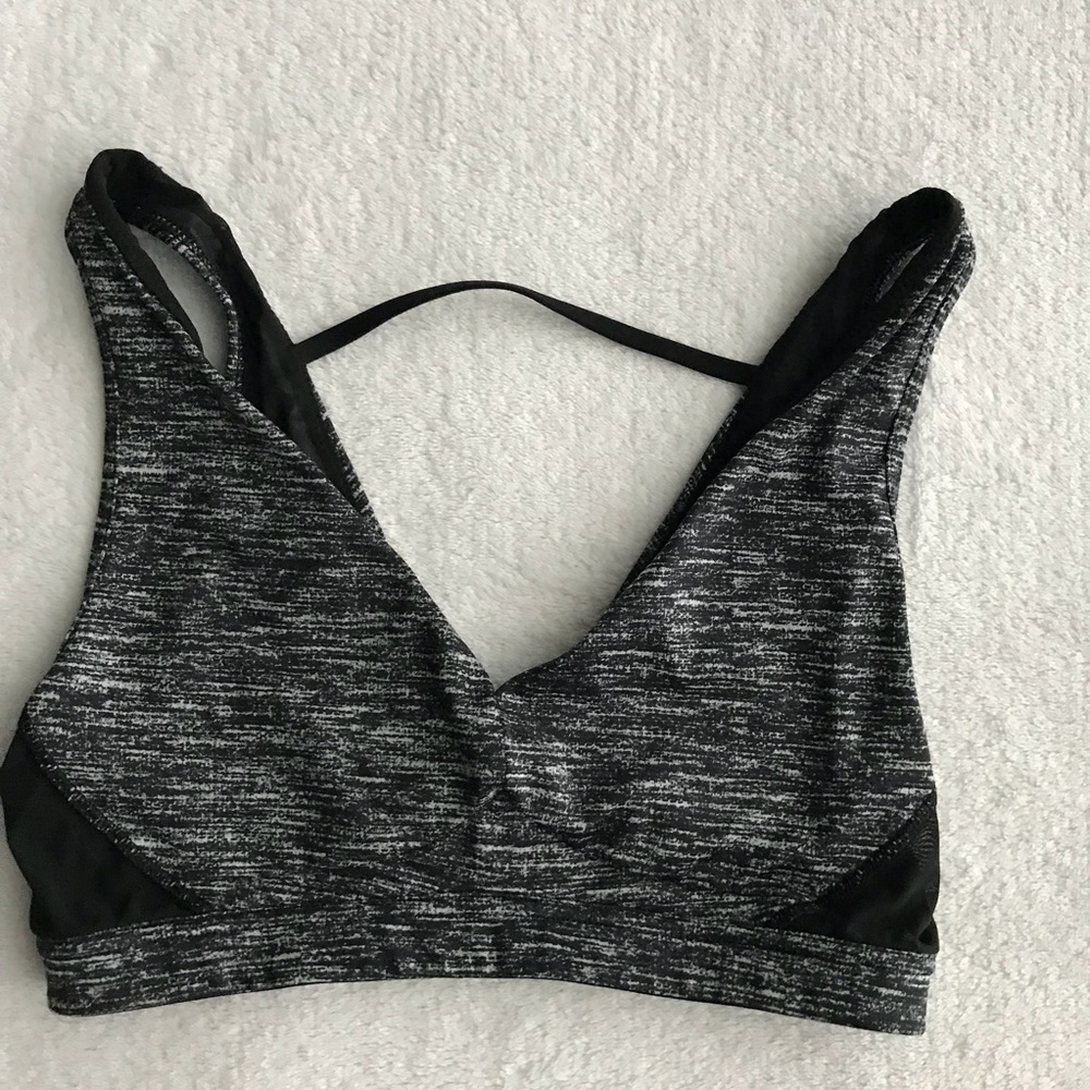Victoria’s Secret Sports Bra Size XS